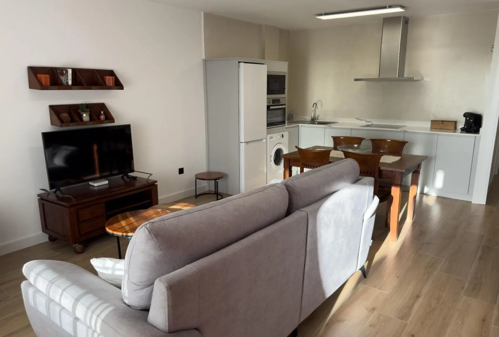 Apartment La Tortuga I, Encantador Apartamento Con Garaje En Primera Linea De Playa Tarifa Spain