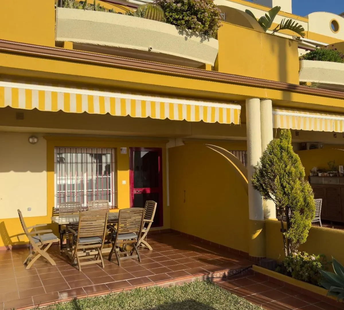 La Tortuga I, Encantador Apartamento Con Garaje En Primera Linea De Playa Tarifa Apartment